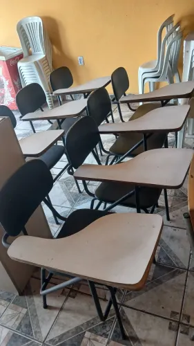 Cadeiras escolares
