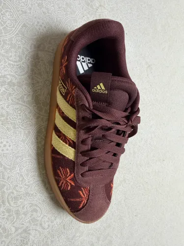Tênis Adidas Farm