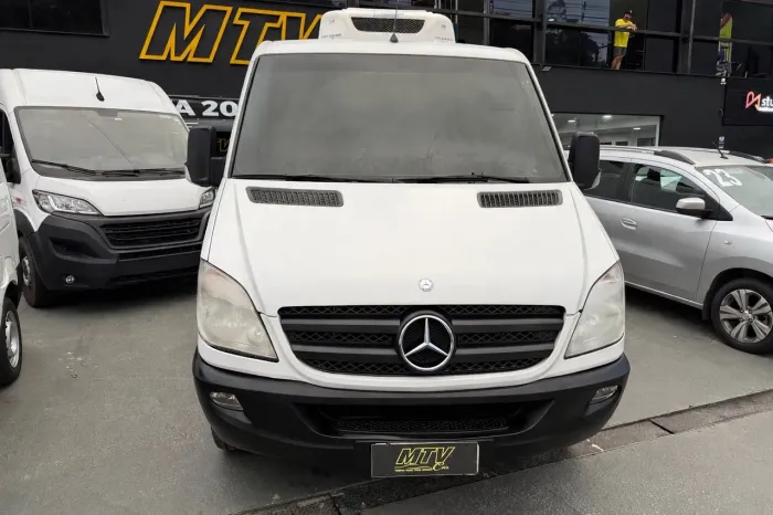 Mercedes-Benz Sprinter 311 Furgão Longo 2.2 Dies 2014