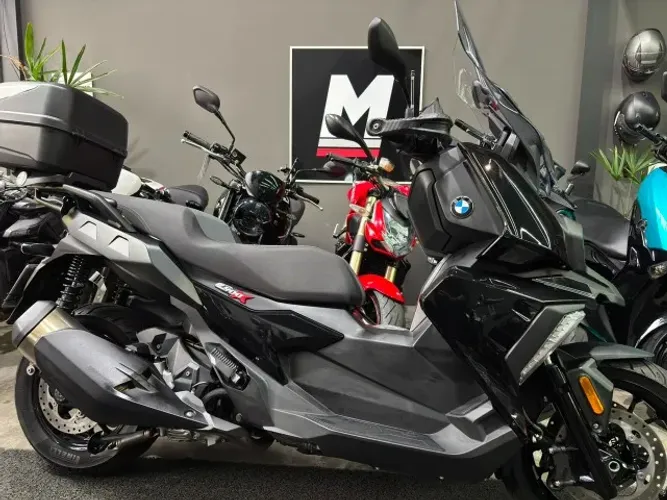 BMW C 400 X SPORT 2024 - Único dono - Revisada - Impecável - Com acessórios