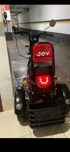 Triciclo elétrico impecável, único dono