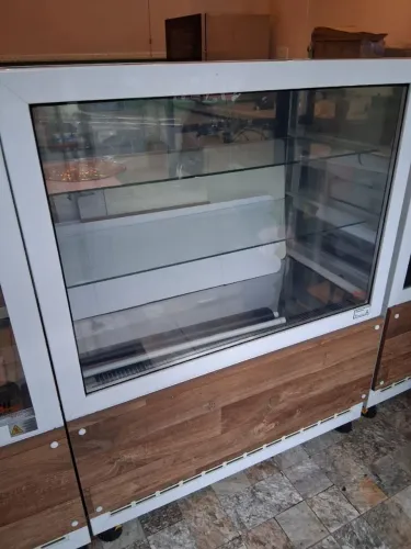 Vitrine Refrigerada Ar forçado - Omega Linha Prime