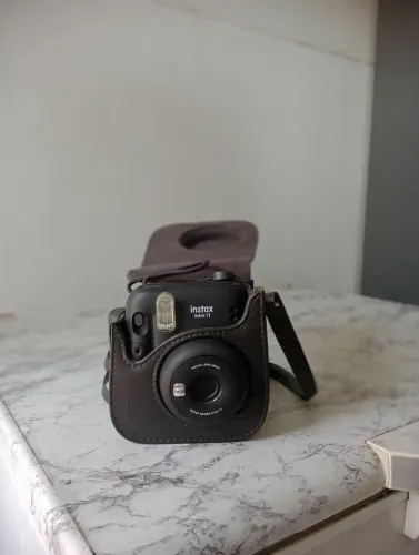 Câmera Polaroide Instax Mini 11
