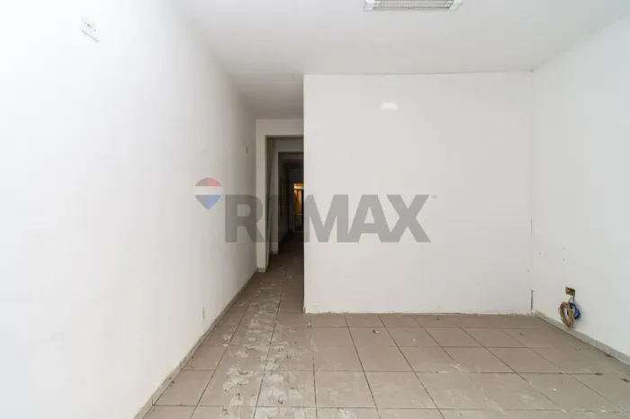 Casa comercial para venda em Lapa, 100m²