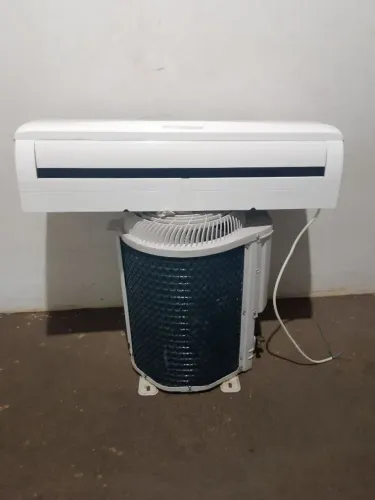 Ar condicionado Agrato 9000 BTUs