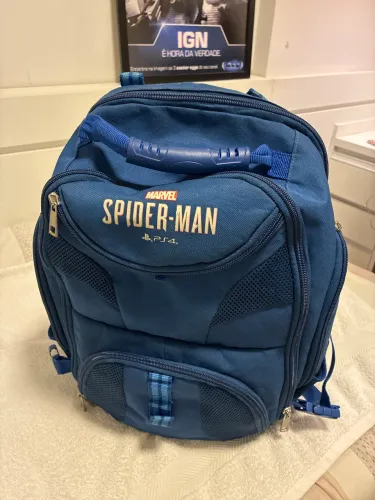 Mochila  - Sony PlayStation 4 - Marvel