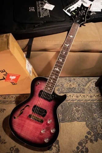 Guitarra PRS SE Zach Myers Singlecut semi hollow Elderberry Burst 2026