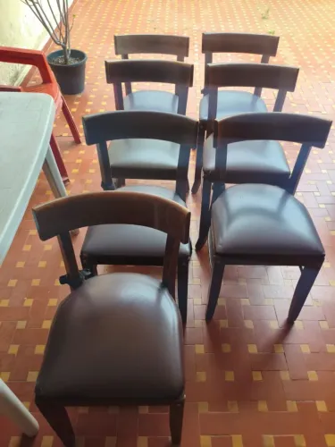 Lote de 27 cadeiras Thonarte para bar e restaurante