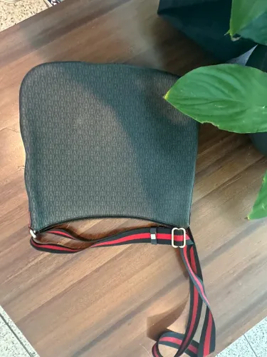 Bolsa Victor Hugo