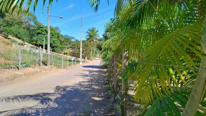 Quatro Chacaras em área privilegiada.