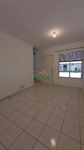 Casa à locação em Colina de Laranjeiras - Serra/ES