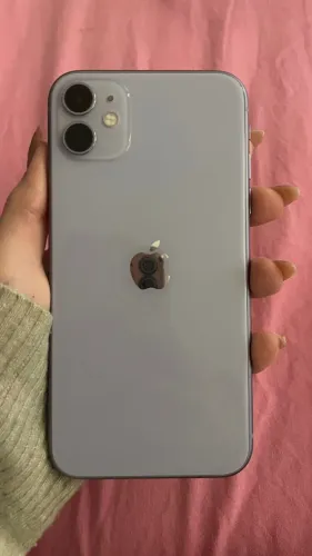 iPhone 11 128g Lilás