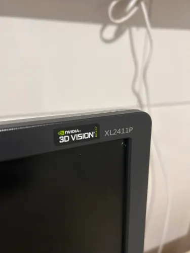 Monitor benq xl2411p.