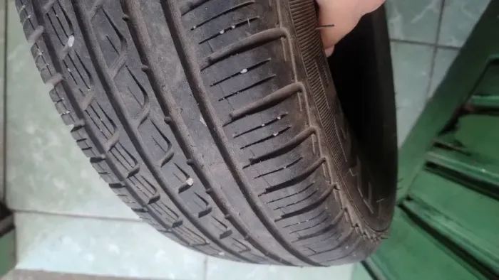 Pneu 195 65 R15  Filé pra uso