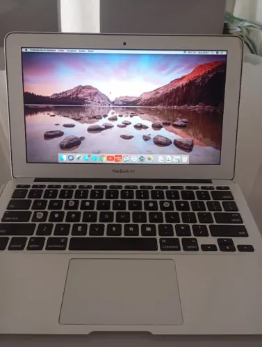 Macbook Air, modelo A1370, ano 2011 