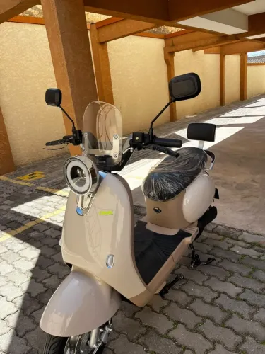 MOTO ELÉTRICA CAVALETTA C12
