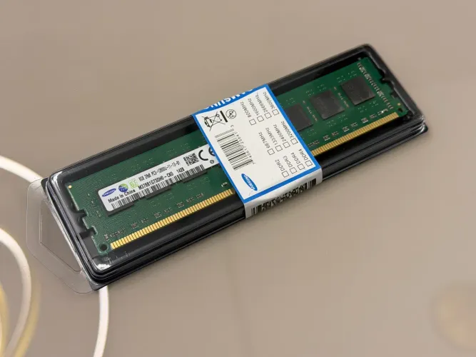 Samsung Memória RAM DDR3 4GB 1600MHz Desktop Original Testada