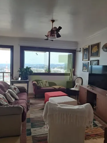 Apartamento amplo com 3 dormitórios disponível para venda no Centro de São Leopoldo
