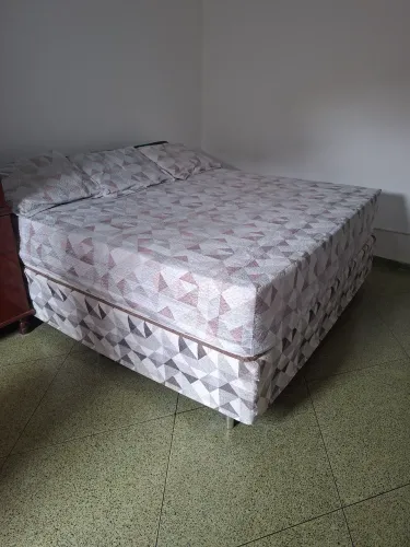 Cama box King size casal