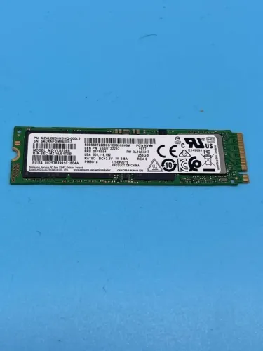 SSD NVME M2 Samsung 256Gb - Saúde 95%