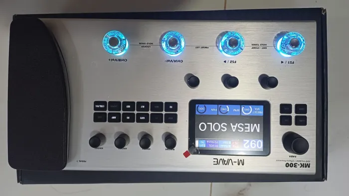 Pedaleira para guitarra Mk300