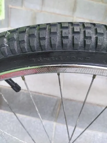 Pneu Levorin Caloi Cruiser montana diamond
