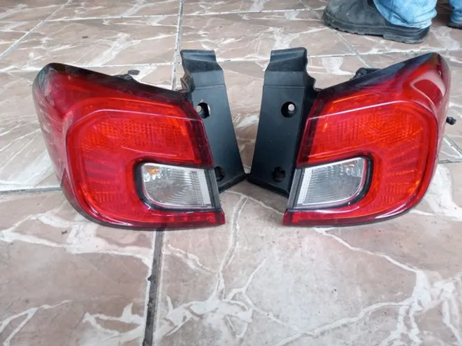 Lanterna traseira Fiat Argo (preço unitário)