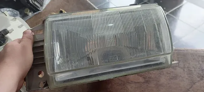 Farol Fiat tipo