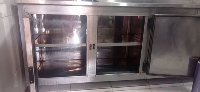 Pia de inox com refrigeração