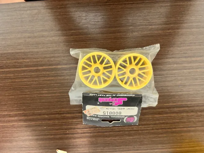 Jogo de roda dianteira Serpent 1/10