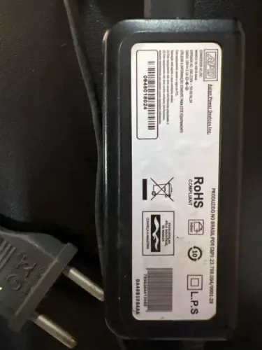 Fonte de Alimentação para Notebook - 19V 2.1A - Novo