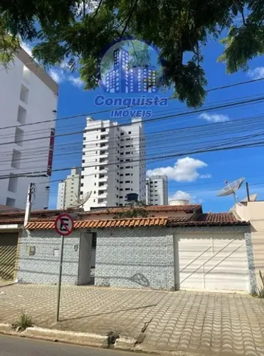 Aluga casa para fins comerciais