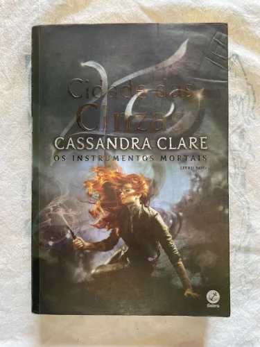 Vendo livro da saga Os instrumentos mortais (leia a descrição)