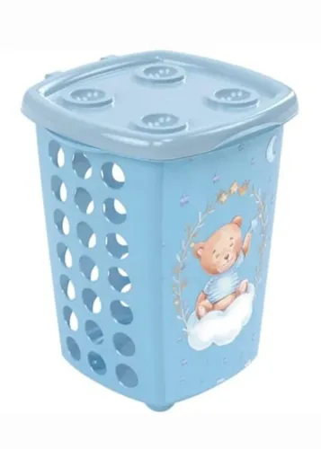 Cesto de roupa infantil.
