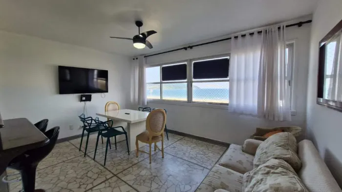 Apartamento com 2 Dormitórios, Vista Mar, para alugar no Gonzaga - Santos/SP