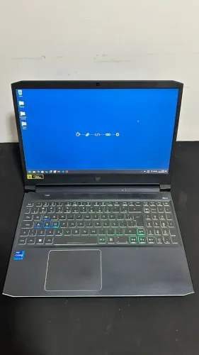 Acer Predator PH315-54 - i7-11800H | RTX 3060 6 GB | 16 GB RAM | 1 TB