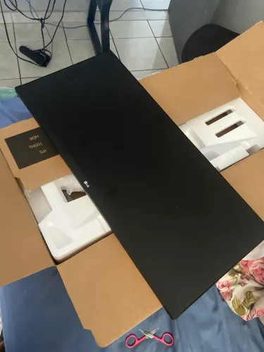 monitor lg 29 ultrawide para retirada de peças