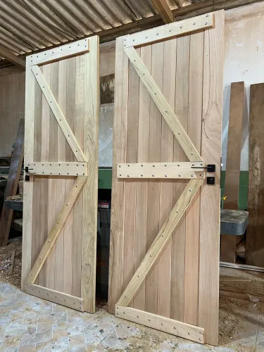 Portas de madeira 