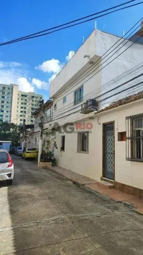 CASA DE VILA À VENDA COM 3 QUARTOS NO MÉIER