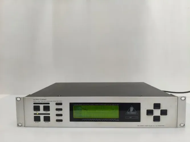 Equalizador processador digital Behringer DSP8000 semi- novo 
