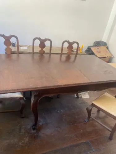 Mesa de jantar antiga madeira maciça-Rio de Janeiro, RJ ? Retirada por conta do comprador