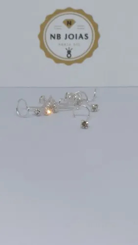 Pircing de nariz ponto de luz