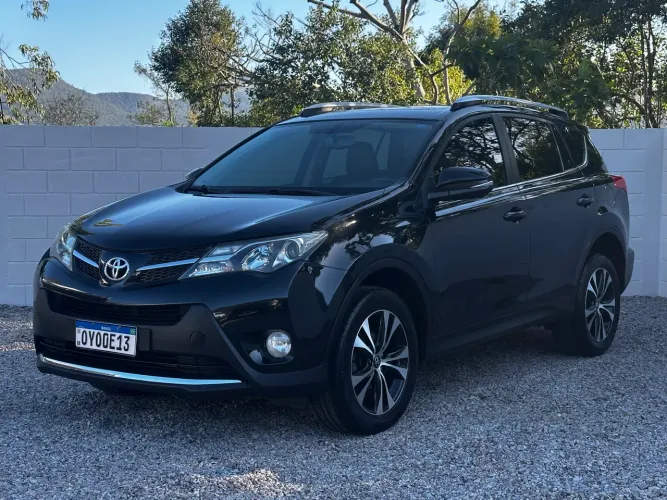 ロッベン2014 Toyota RAV4 2014 Usados e Novos - Grande Florianópolis, SC