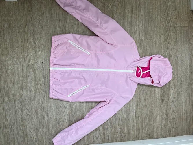 Jaqueta rosa impermeável infantil