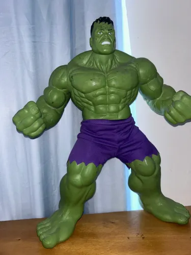 Boneco Hulk grande 