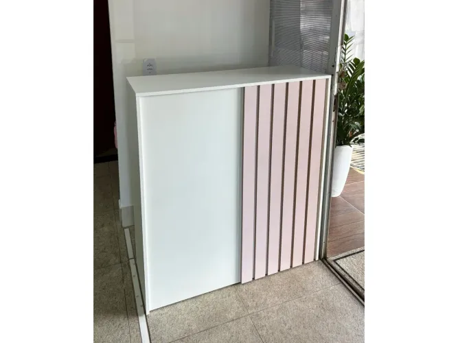 Balcão de recepção em MDF