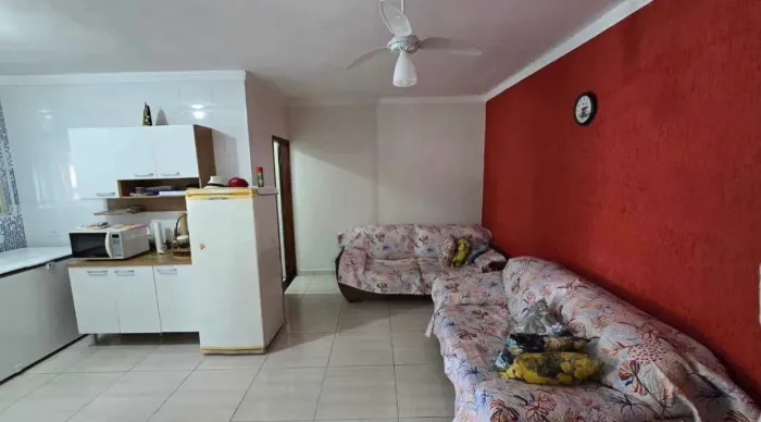 Casa a venda na Guanabara. D