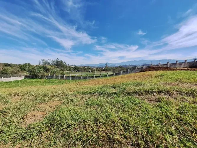 Excelente terreno de 1.018m2 Condominio Village da Serra