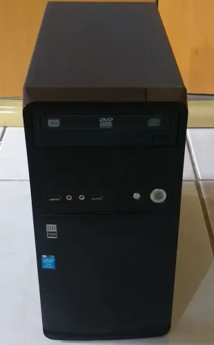 Gabinete ATX Para Computador mini ATx e Mid ATx  Sem Defeitos Detalhes Na Descrição