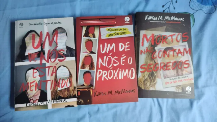 Kit Livros - Um de Nós Está Mentindo, Um de Nós É o Próximo e Mortos Não Contam Segredos